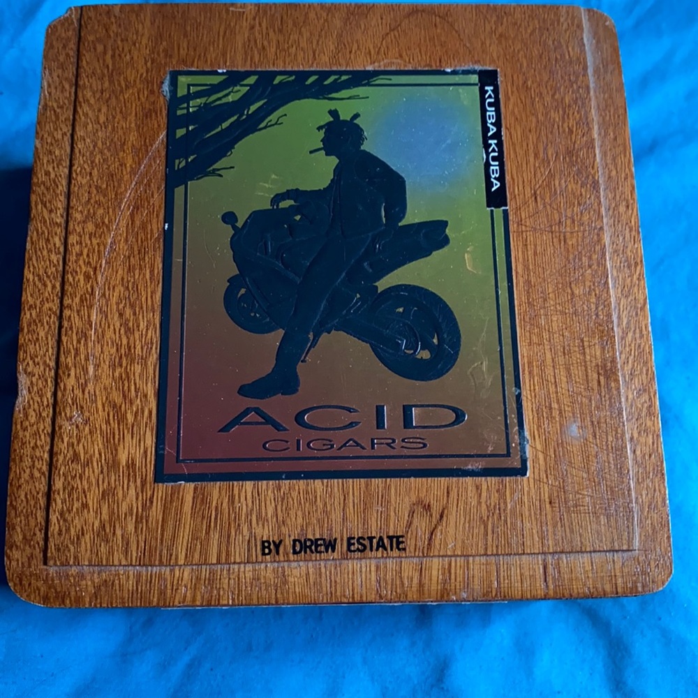 Cedar cigar box markdown